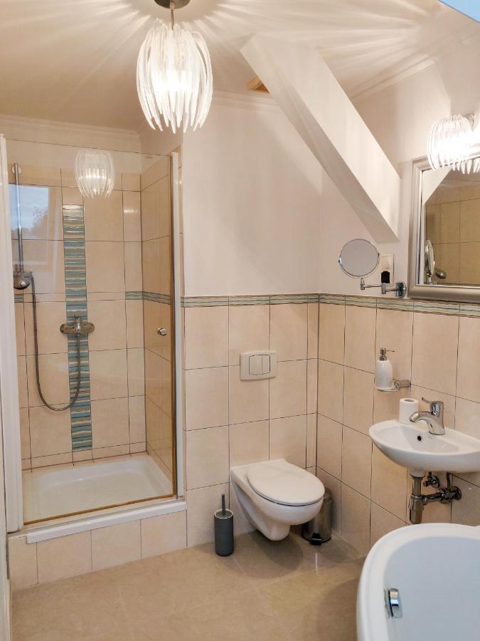 Dom Weselny Pod Kasztanem Hotel Luban Eksteriør billede