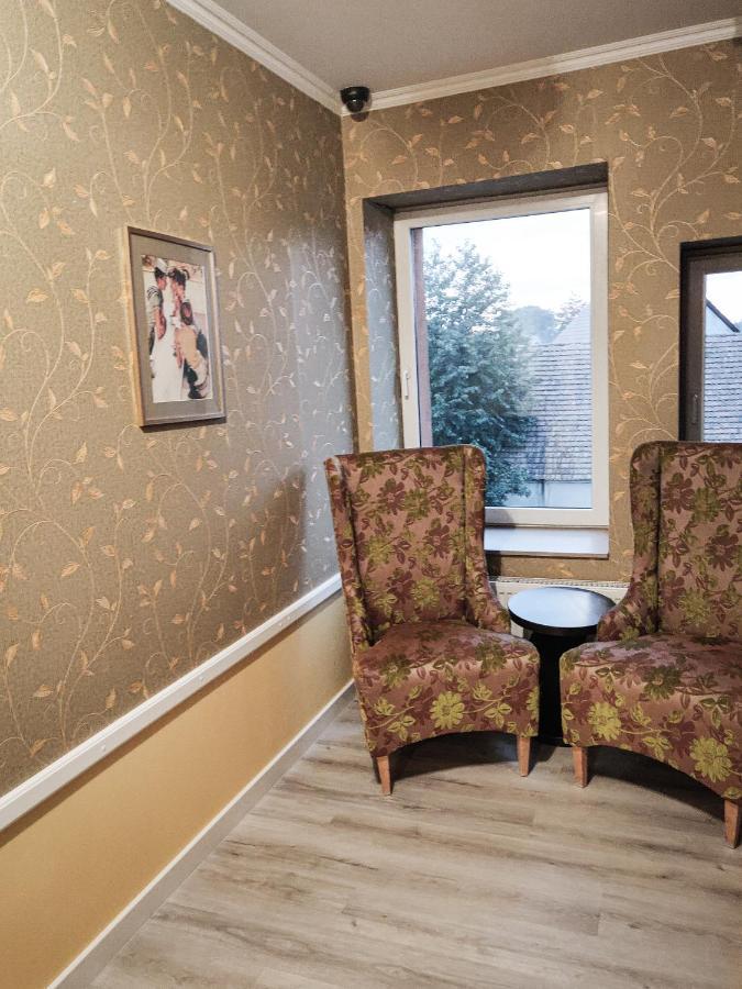 Dom Weselny Pod Kasztanem Hotel Luban Eksteriør billede